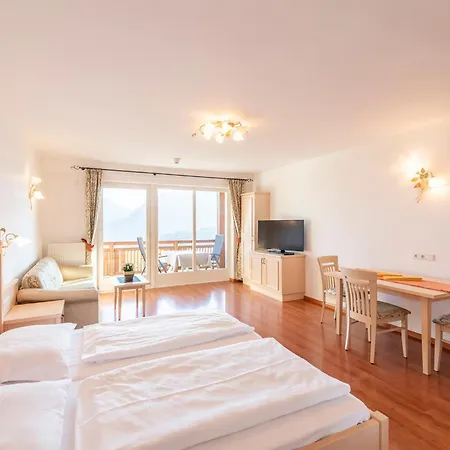 Aparthotel Tschivon